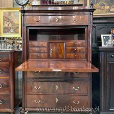 Elegancka sekretera w stylu Biedermeier