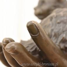 Figura Kota Odpoczywającego Na Dłoni - Kot Kotek - Rzeźba z Brązu - Ozdoba