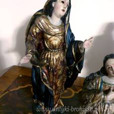 Zespół trzech rzeźb przedstawiające postacie spod krzyża: Marię, św. Jana oraz Marię Magdalenę