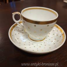 VIEUX-BRUXELLES - 1 filizanka na spodku z bialej porcelany - poz. 4565