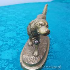 "Pies" - braz zlocony na postumencie - poz. 3641