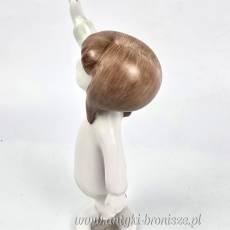 Dziewczynka z podniesioną rączką Aurél Káldor Hollohaza lata 60te