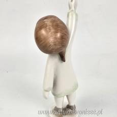 Dziewczynka z podniesioną rączką Aurél Káldor Hollohaza lata 60te