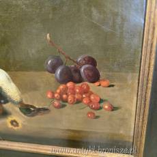 Martwa natura owoce i ptak olej na płótnie w drewnianej ramie XIXw 97/82cm