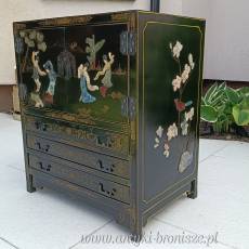 Komoda w stylu Chinoiserie