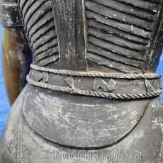 Rzeźba Strażniczka odbić