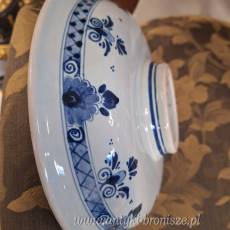 Talerz / misa Delft w niebieskie kwiaty, z wglebieniem centralnym - poz. 6712