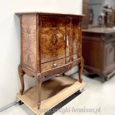 Elegancki barek