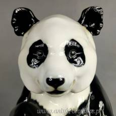 Figurka Pandy z porcelany szkliwionej, ręcznie malowana, sygnowana: Hutschenreuther, Niemcy
