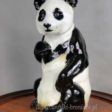 Figurka Pandy z porcelany szkliwionej, ręcznie malowana, sygnowana: Hutschenreuther, Niemcy