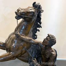Para monumentalnych rzeźb z brązu „Konie z Marly” – Francja, przełom XIX i XX wieku