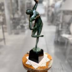 Figura z brązu „Tańcząca kobieta”