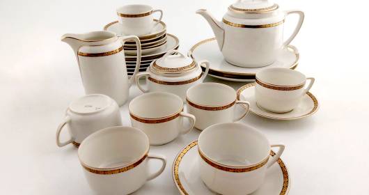 Ile jest warta stara porcelana? Poradnik dla kolekcjonerów