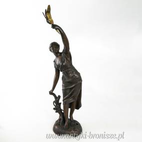 Figura kobiety - okres międzywojenny