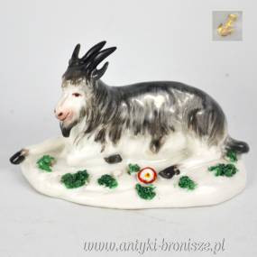 Kozioł leżący porcelana Edmé Samson Francja koniec XIXw unikalna