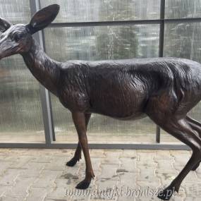łania , SARNA duża figura z brazu