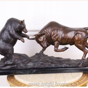 NIEDŹWIEDŹ WALCZĄCY Z BYKIEM Figura z Brązu 32 CM