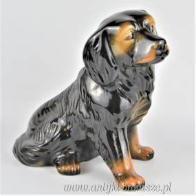 Pies szczeniak brązowy porcelana Rumunia poł.XXw 29/29cm