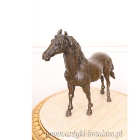KOŃ - FIGURA Z BRĄZU konik stojacy h29 cm