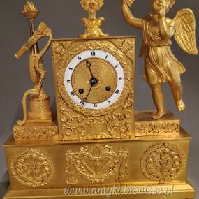 Zegar kominkowy empirowy , brąz złocony Francja 1830r