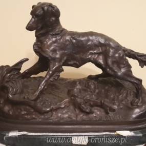 MENE P.J. 1810-1879, rzezba z brazu pies " Chart w ataku" podpisana, z brazowa patyna - poz. 2223