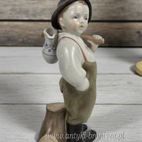 Chłopiec z dzbanem Andreas Sinko Zsolnay Węgry lata30te wys.19cm