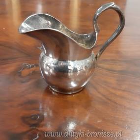 Mlecznik - plater sygn.BOHRMANN - H: 7cm - poz. 5102