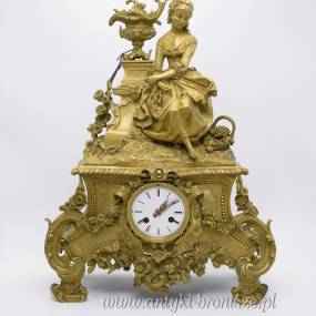 Zegar kominkowy BASCHET-BAULLIER z figurą siedzącej kobiety - poz.1842