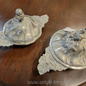 Para pojemnikow z przykrywkami, z posrebrzanej cyny - poz. 4167