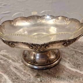 Patera plater na nozce z ladnym krysztalowym wkladem - poz. 3817